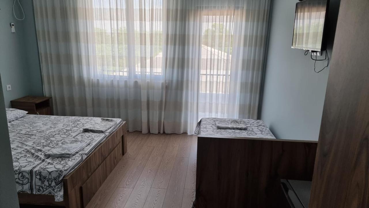 French Hotel Kobuleti Bagian luar foto