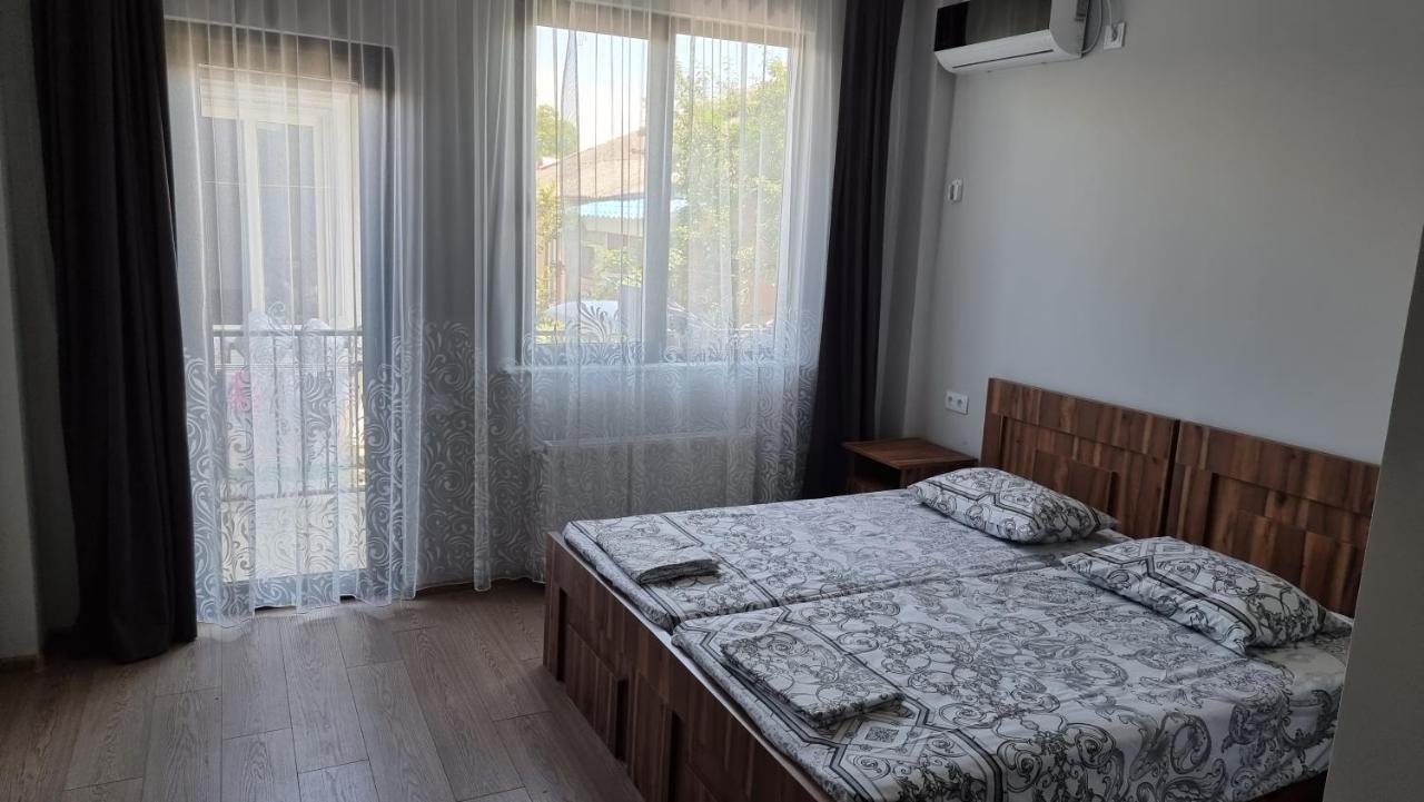 French Hotel Kobuleti Bagian luar foto