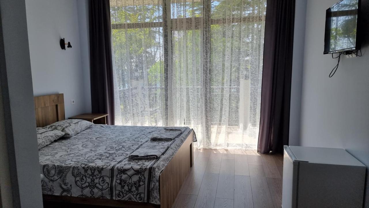 French Hotel Kobuleti Bagian luar foto