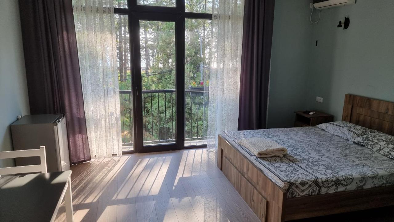 French Hotel Kobuleti Bagian luar foto